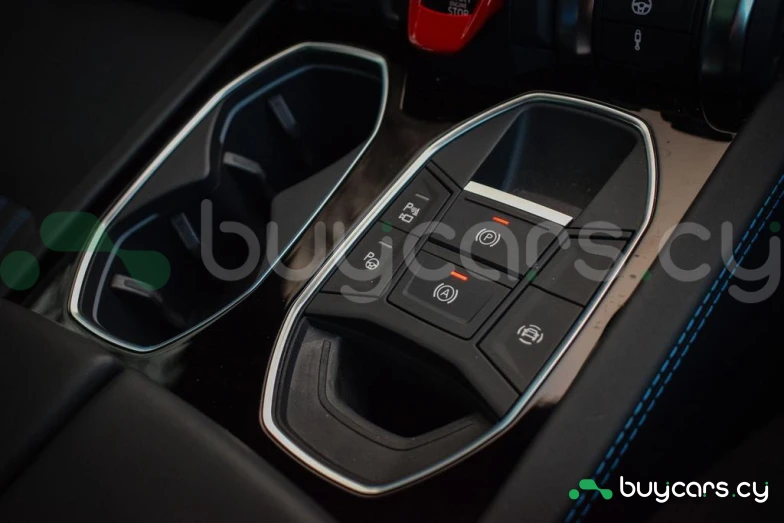 Lamborghini Urus Синий