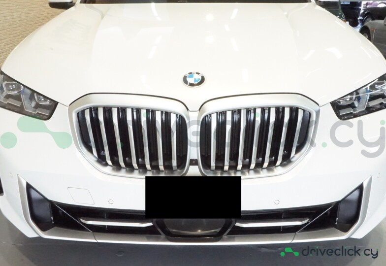 BMW X5 White