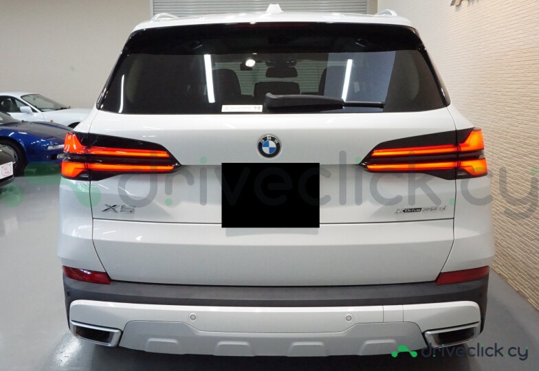 BMW X5 White