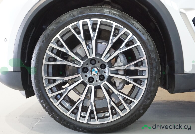 BMW X5 White