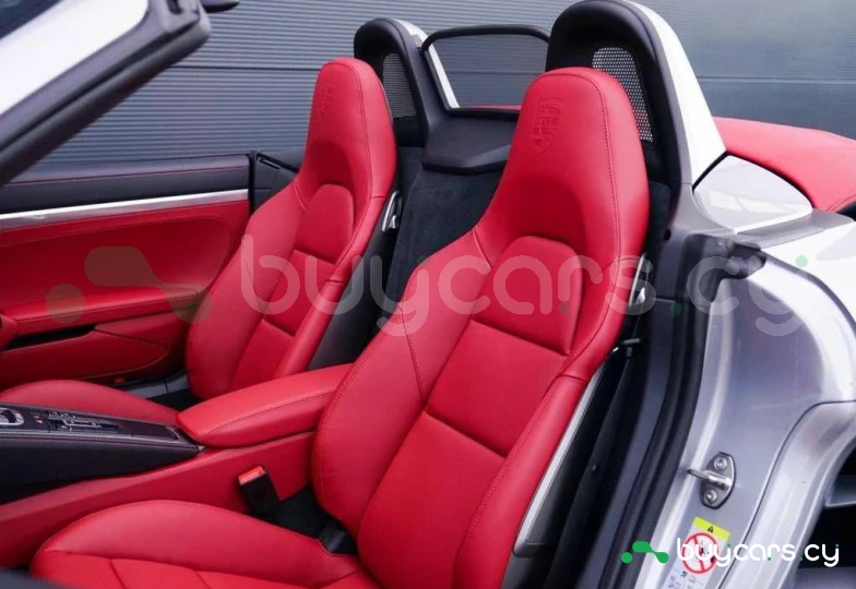 Porsche 718 Boxster Серый