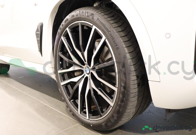 BMW X5 Белый