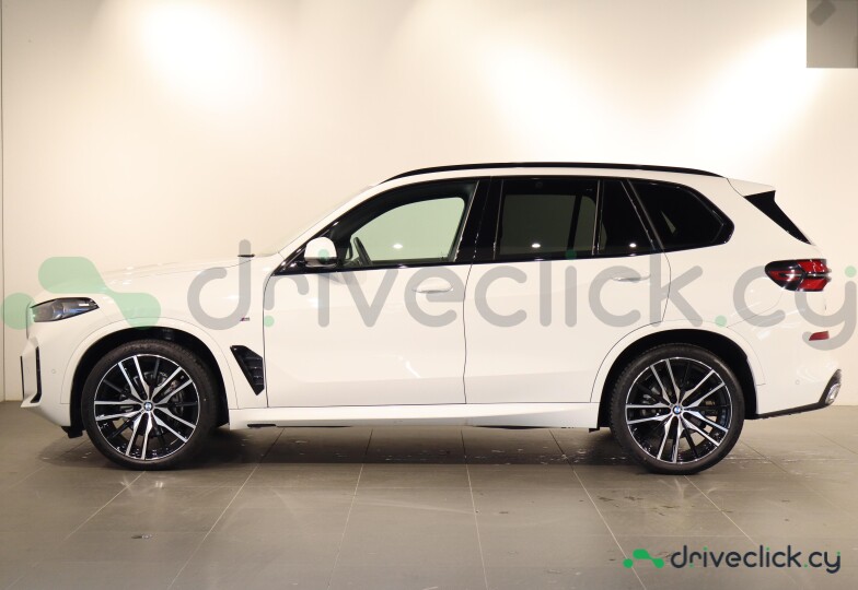 BMW X5 Белый