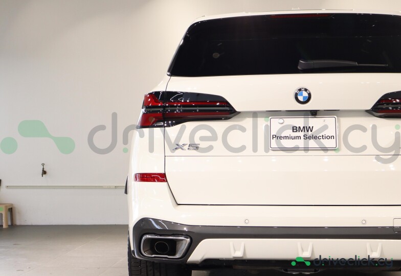 BMW X5 Белый