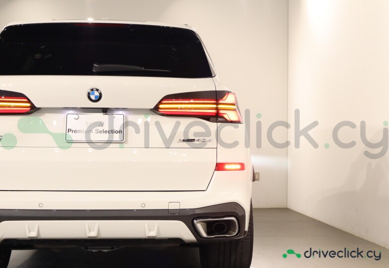 BMW X5 Белый