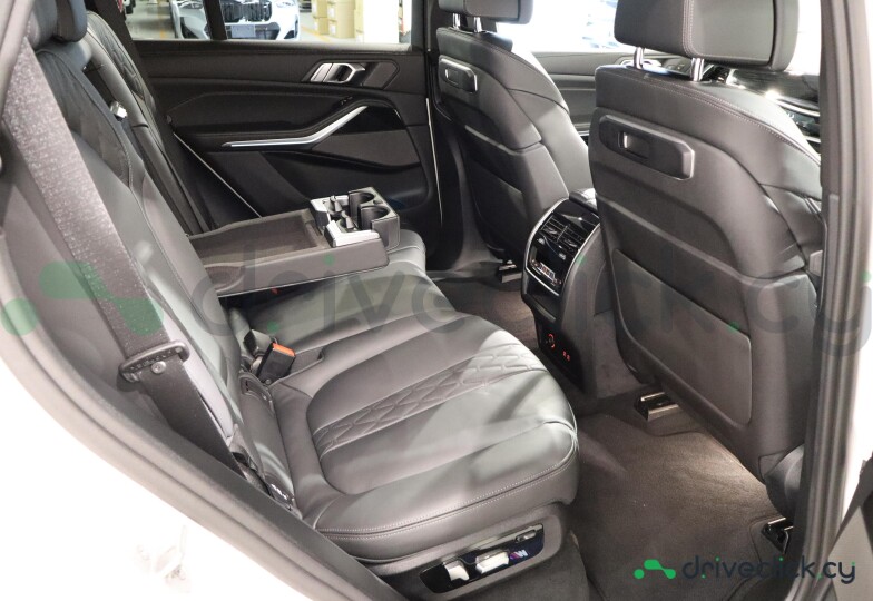 BMW X5 Белый