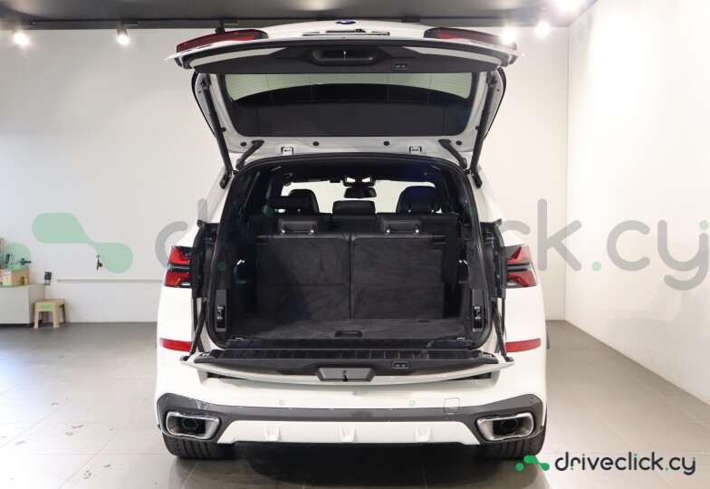 BMW X5 Белый
