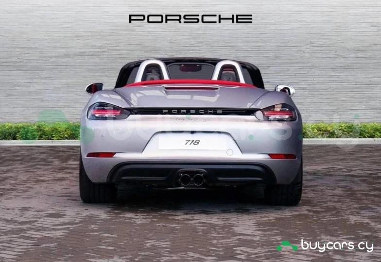 Porsche 718 Boxster Серый
