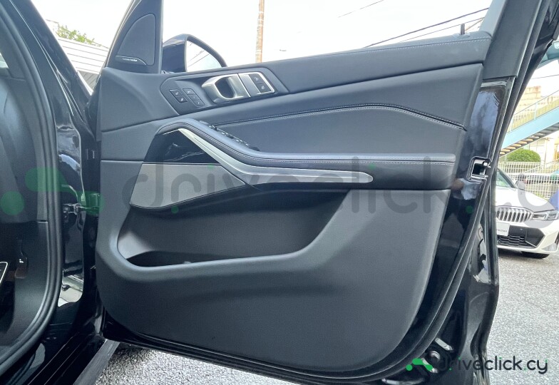BMW X5 Black