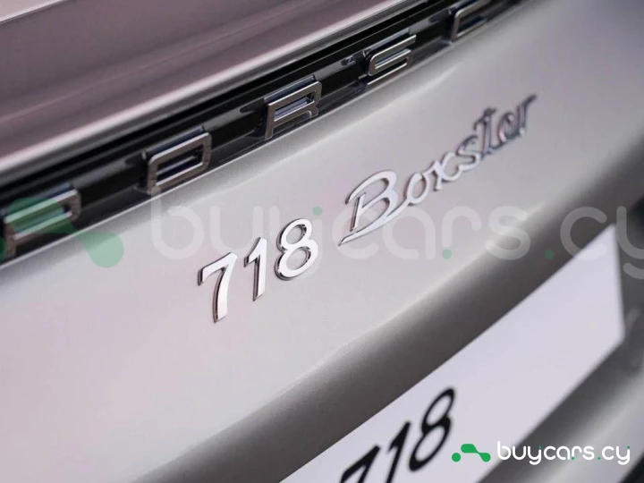 Porsche 718 Boxster Серый