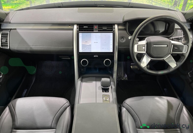 Land Rover Discovery Sport Серый