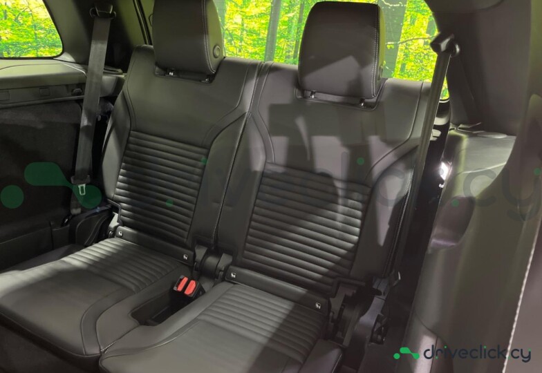 Land Rover Discovery Sport Серый