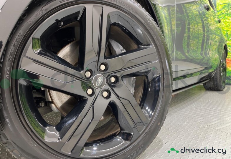 Land Rover Discovery Sport Серый