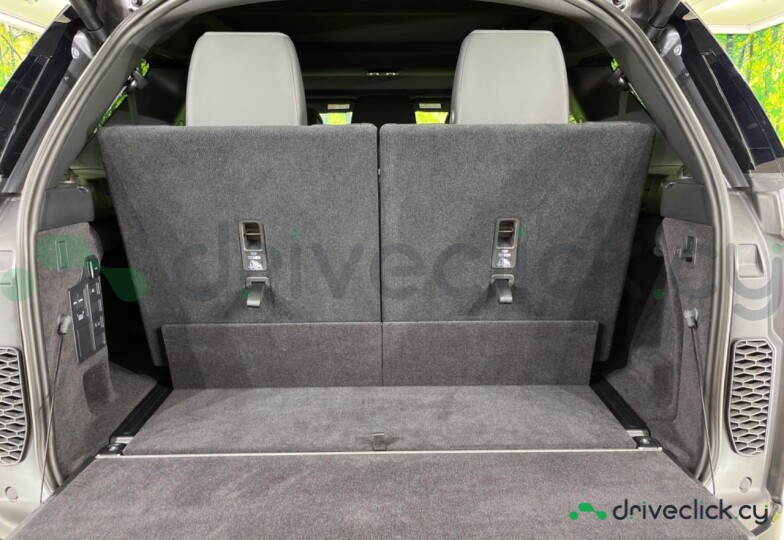 Land Rover Discovery Sport Серый