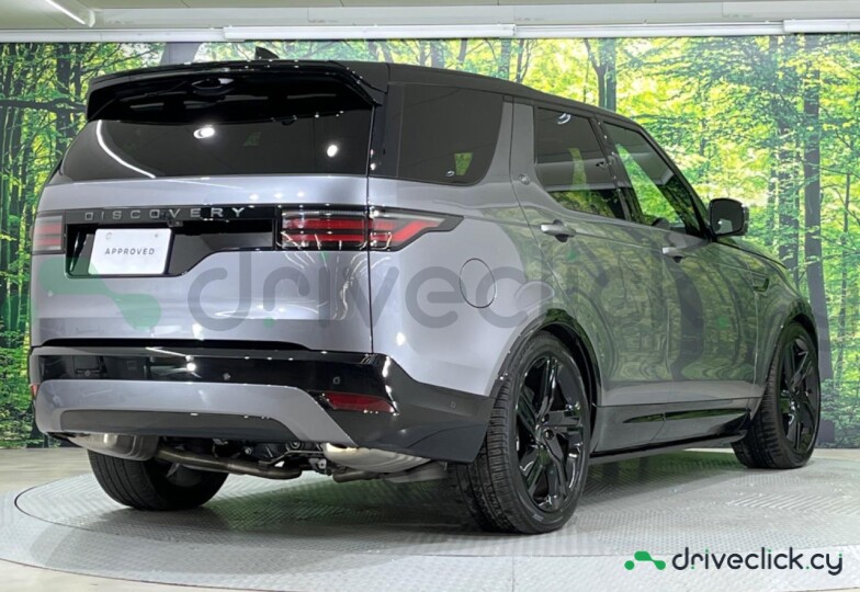 Land Rover Discovery Sport Серый