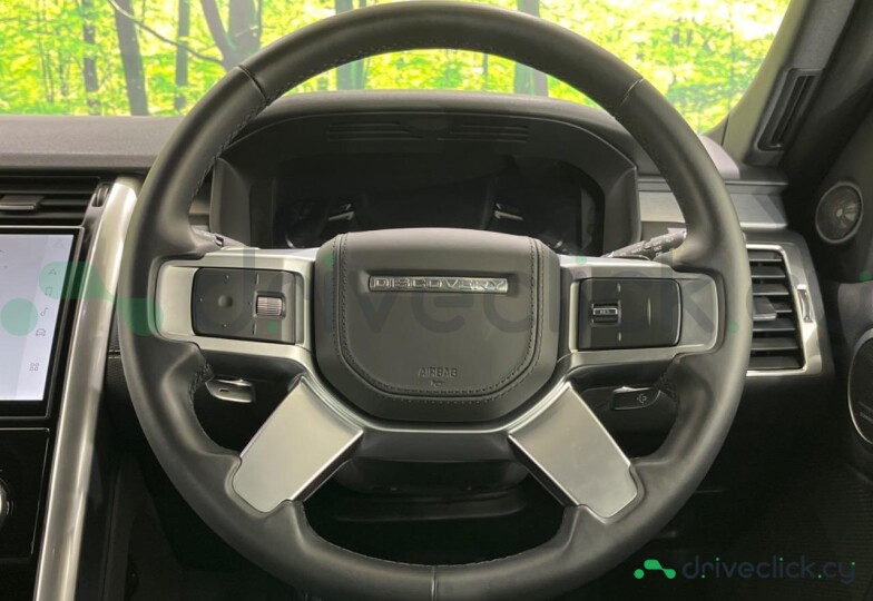 Land Rover Discovery Sport Серый