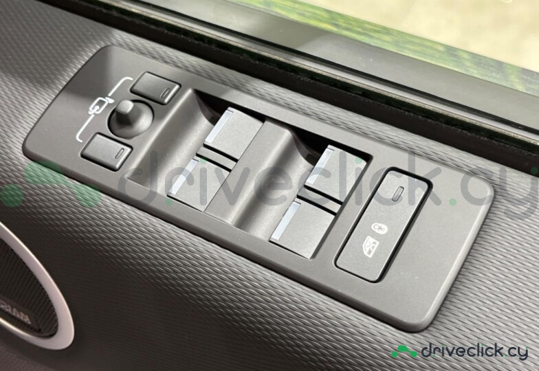 Land Rover Discovery Sport Серый