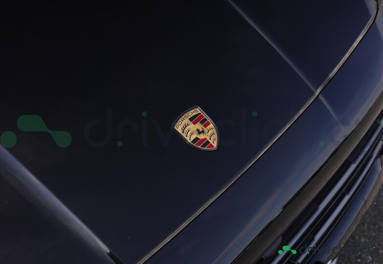 Porsche Cayenne Black