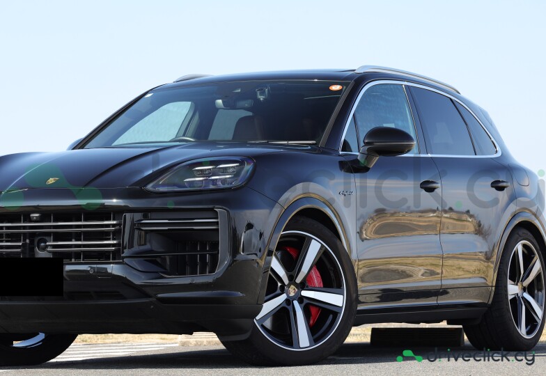 Porsche Cayenne Black