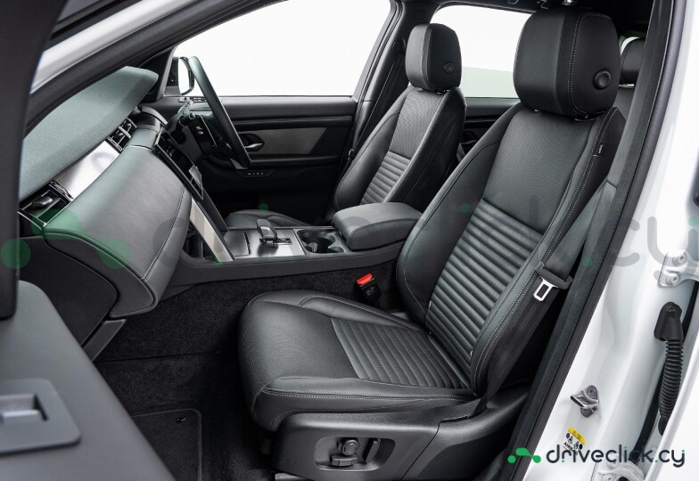 Land Rover Discovery Sport Белый
