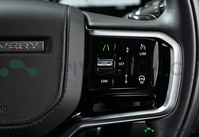 Land Rover Discovery Sport Белый