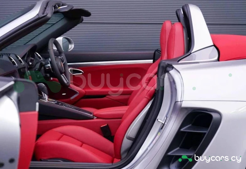 Porsche 718 Boxster Серый