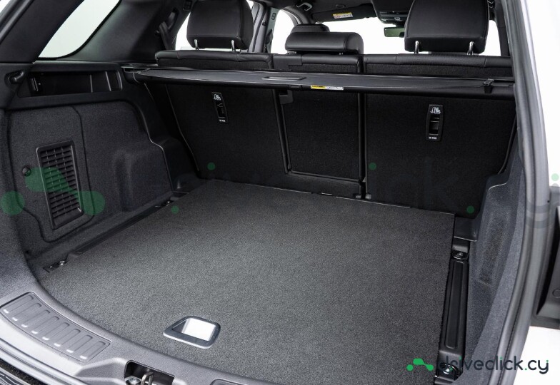 Land Rover Discovery Sport Белый