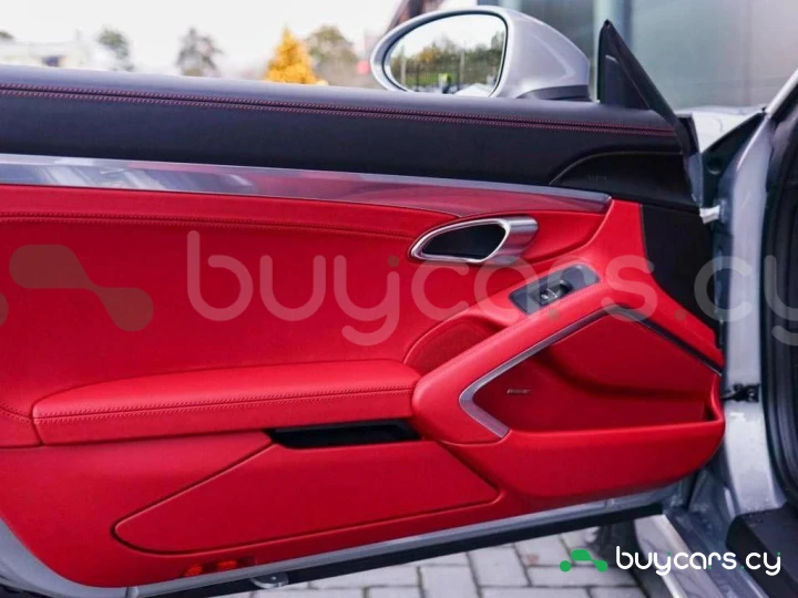 Porsche 718 Boxster Серый