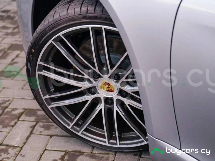 Porsche 718 Boxster Серый