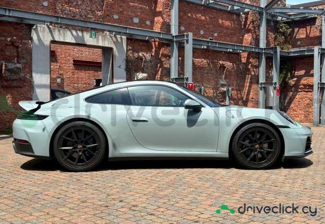 Porsche 911 Green