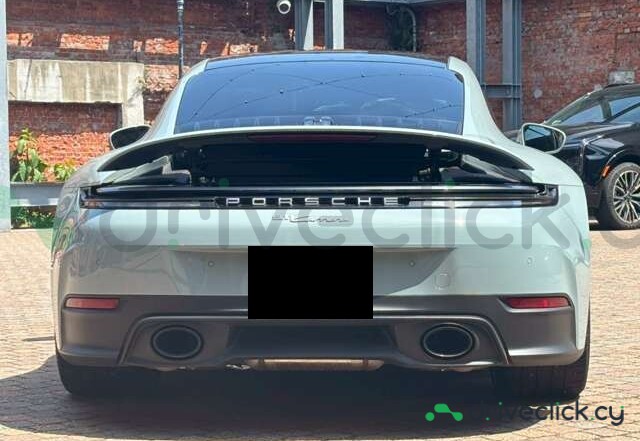 Porsche 911 Green