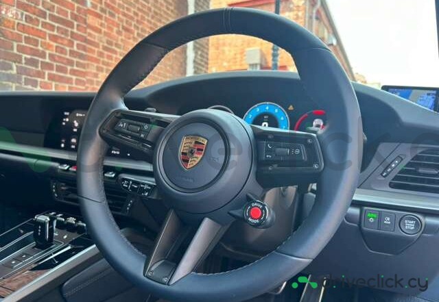Porsche 911 Green