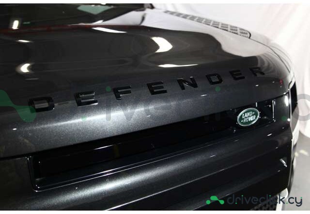 Land Rover Defender Grey