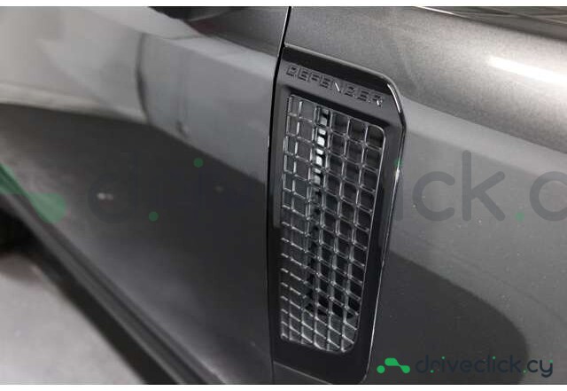Land Rover Defender Grey