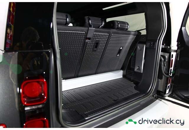 Land Rover Defender Grey