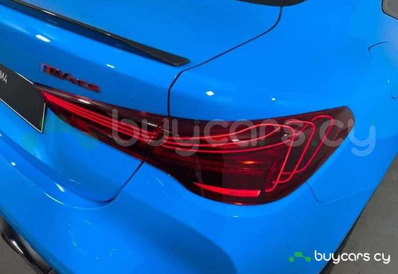 BMW M4 Синий