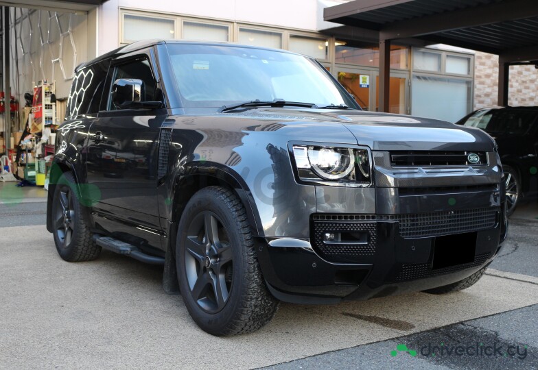 Land Rover Defender Grey