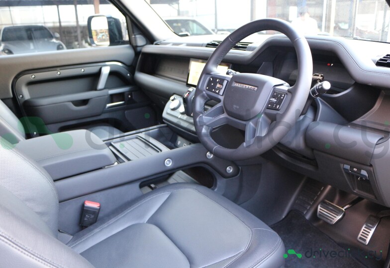 Land Rover Defender Grey