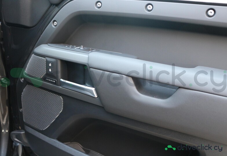 Land Rover Defender Grey
