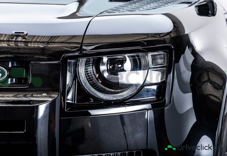 Land Rover Defender Black