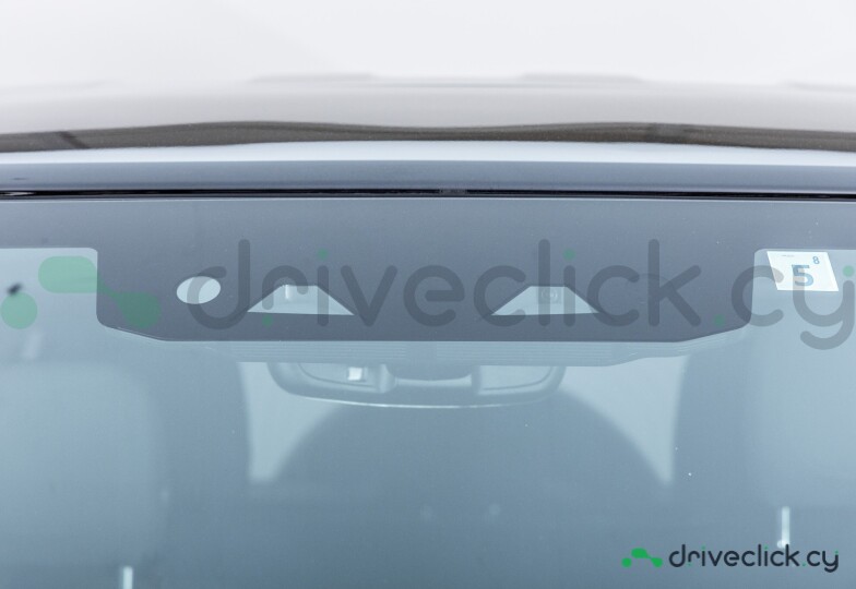 Land Rover Defender Black