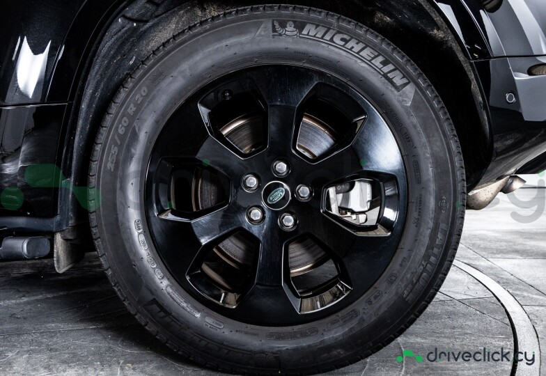 Land Rover Defender Black