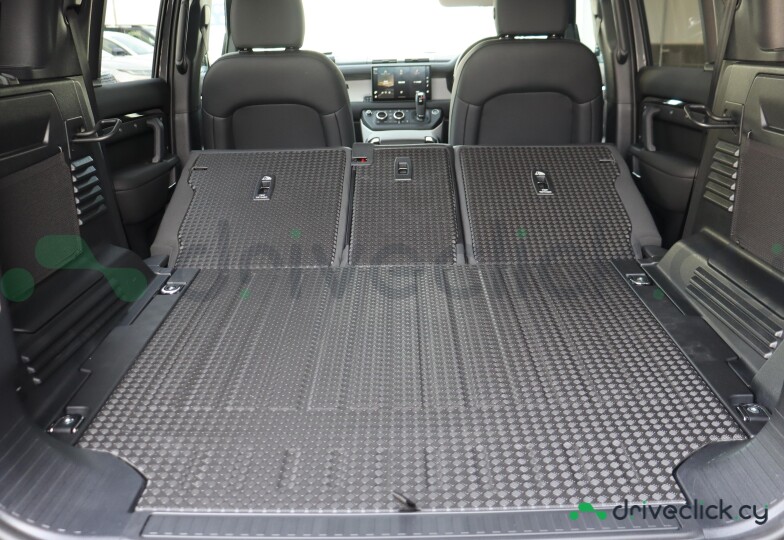 Land Rover Defender Grey