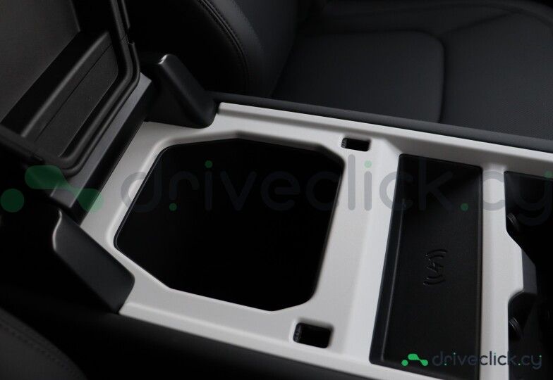 Land Rover Defender Grey