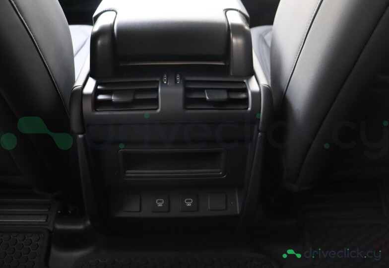 Land Rover Defender Grey
