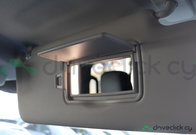 Land Rover Defender Grey