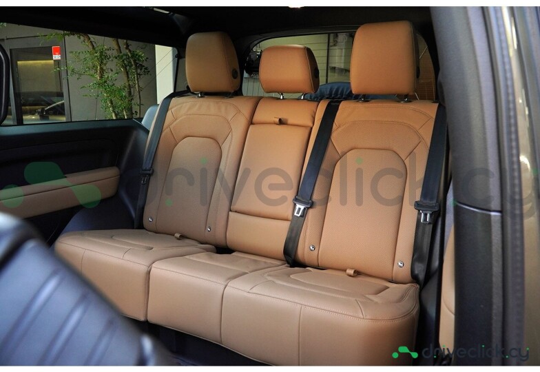 Land Rover Defender Gold