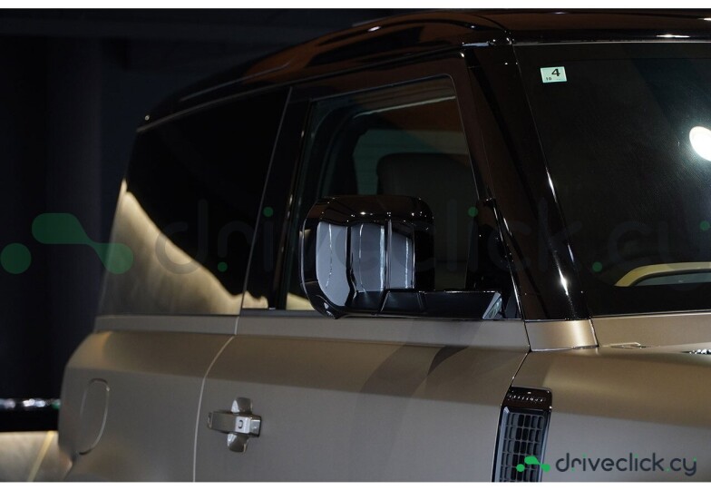 Land Rover Defender Gold