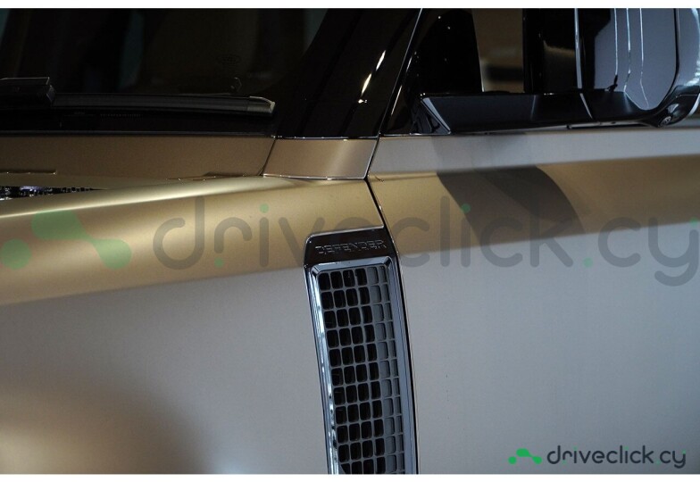 Land Rover Defender Gold