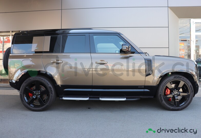 Land Rover Defender Gold